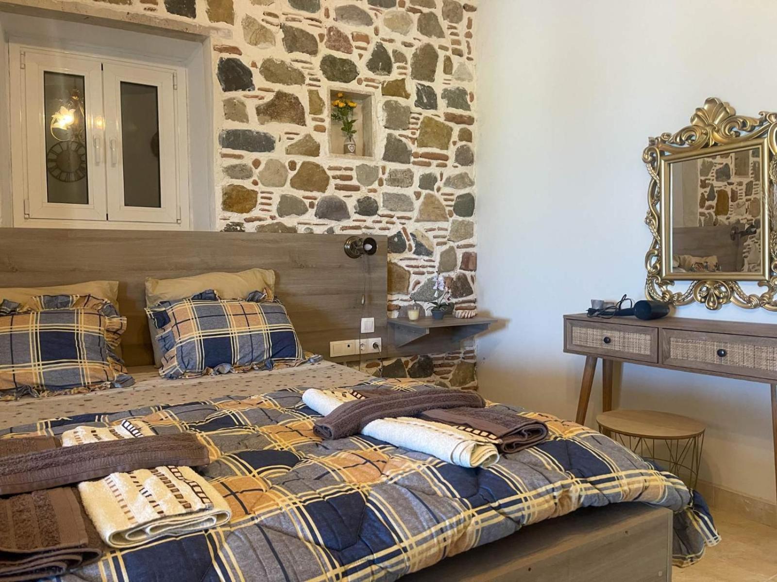 Kenny'S Villa Мастіхарі Екстер'єр фото